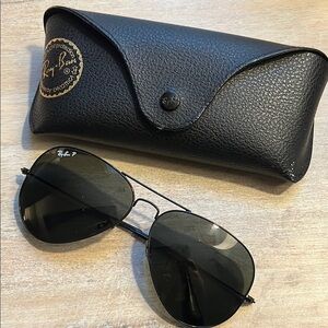Ray-Ban Classic Black Aviator Sunglasses